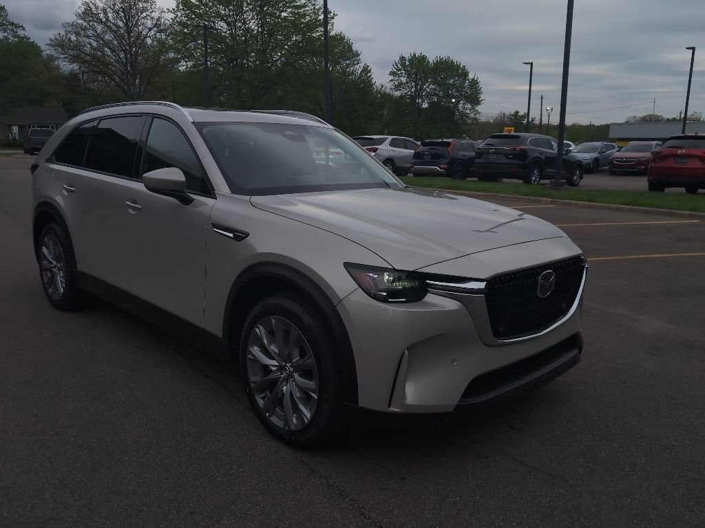 New 2026 MAZDA CX-90 Plug-In Hybrid w/ Preferred AWD/4WD image 2
