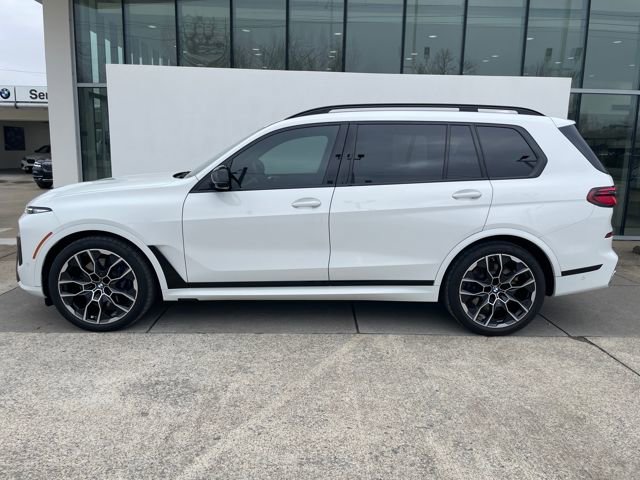 Used 2023 BMW X7 M60i w/ Executive Package image 2