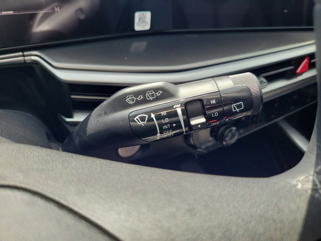 New 2026 Kia Sorento LX FWD image 28