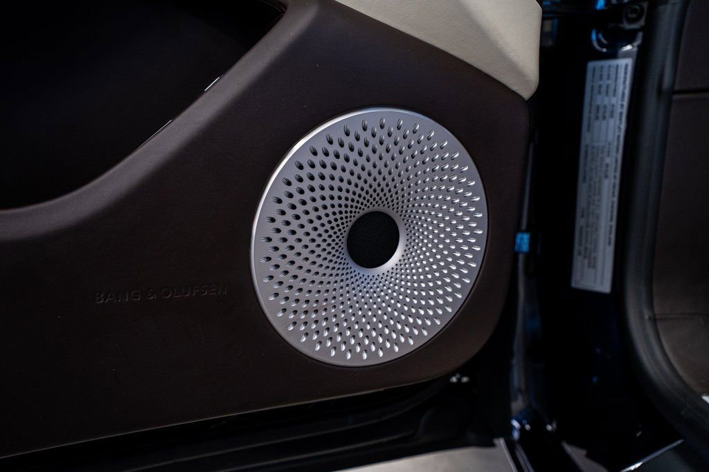 Used 2020 Bentley Flying Spur W12 image 31