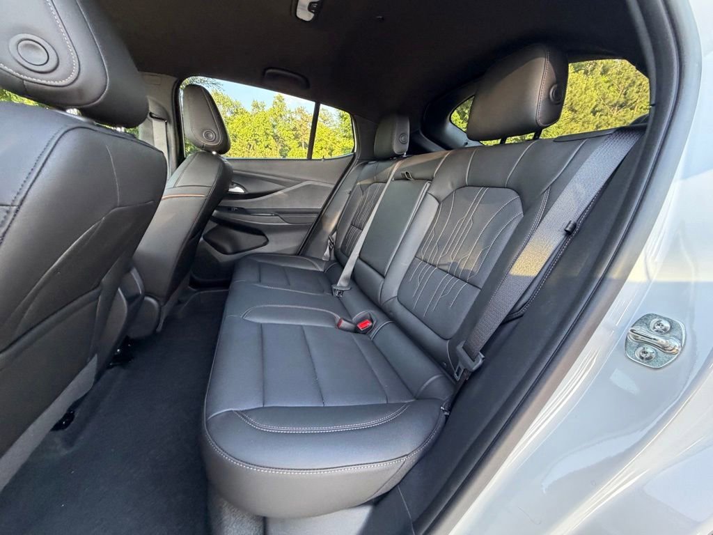 New 2026 Buick Envista Avenir FWD image 16
