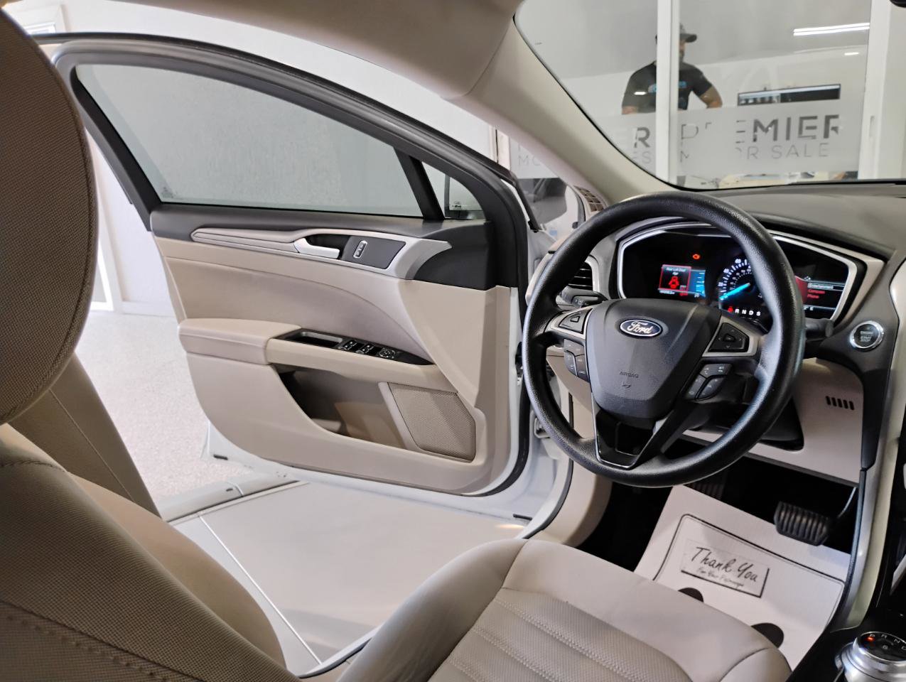 Used 2019 Ford Fusion SE image 38