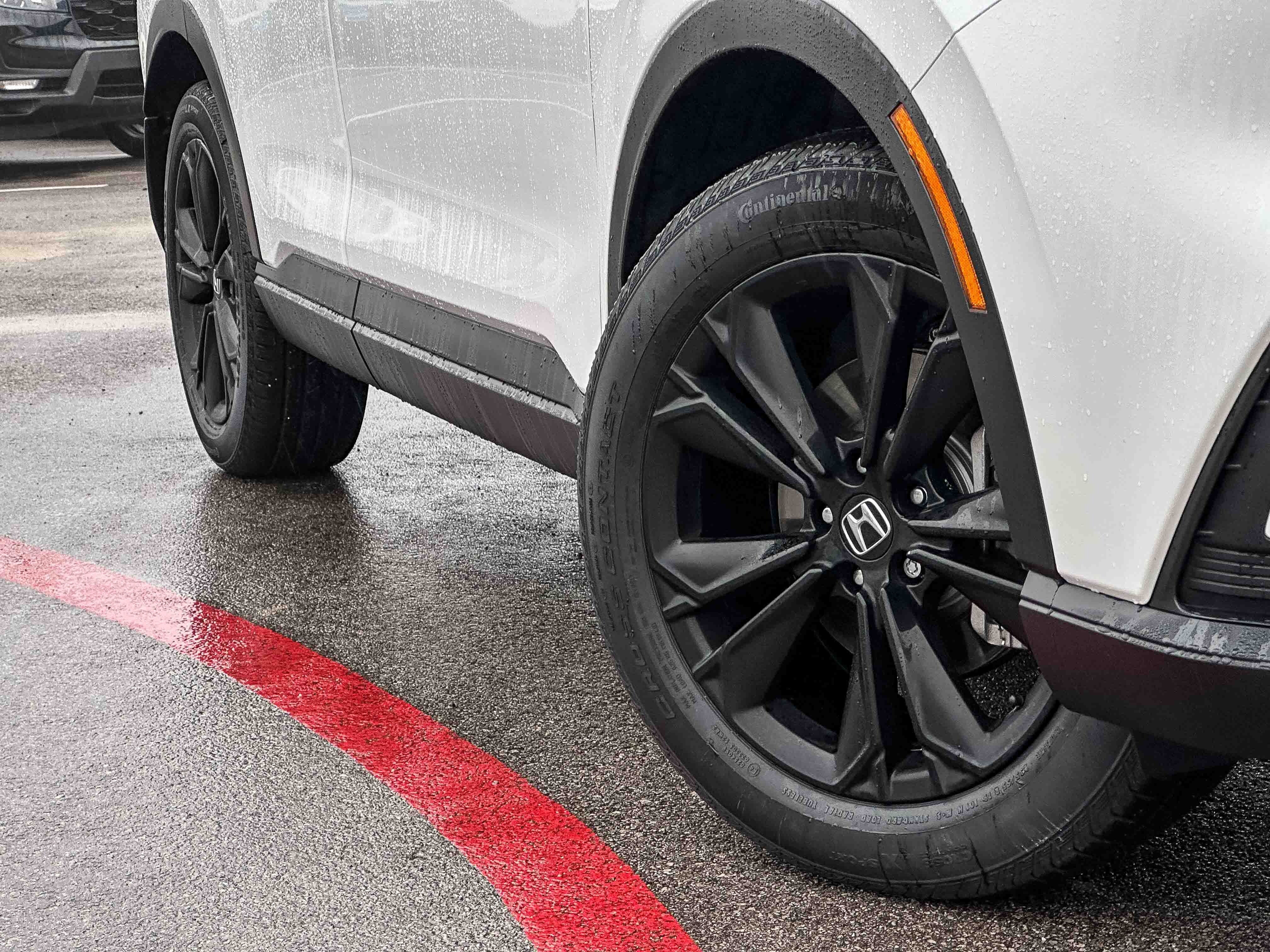 Used 2023 Honda CR-V Sport Touring image 3