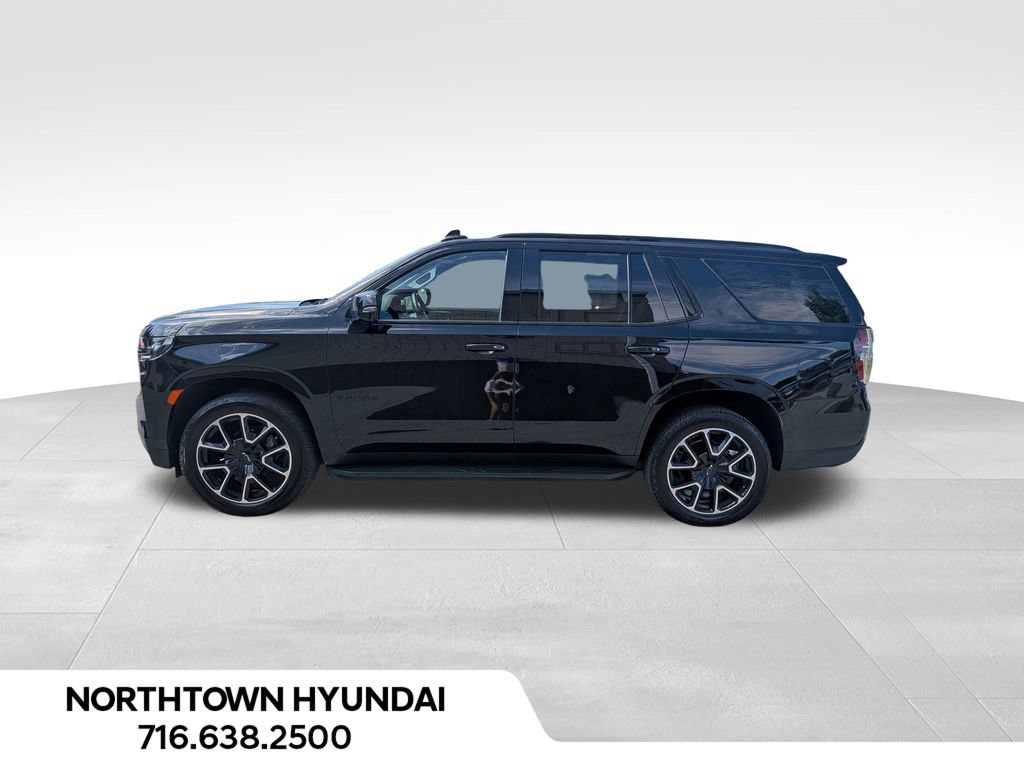 Used 2022 Chevrolet Tahoe RST w/ Luxury Package AWD/4WD image 2