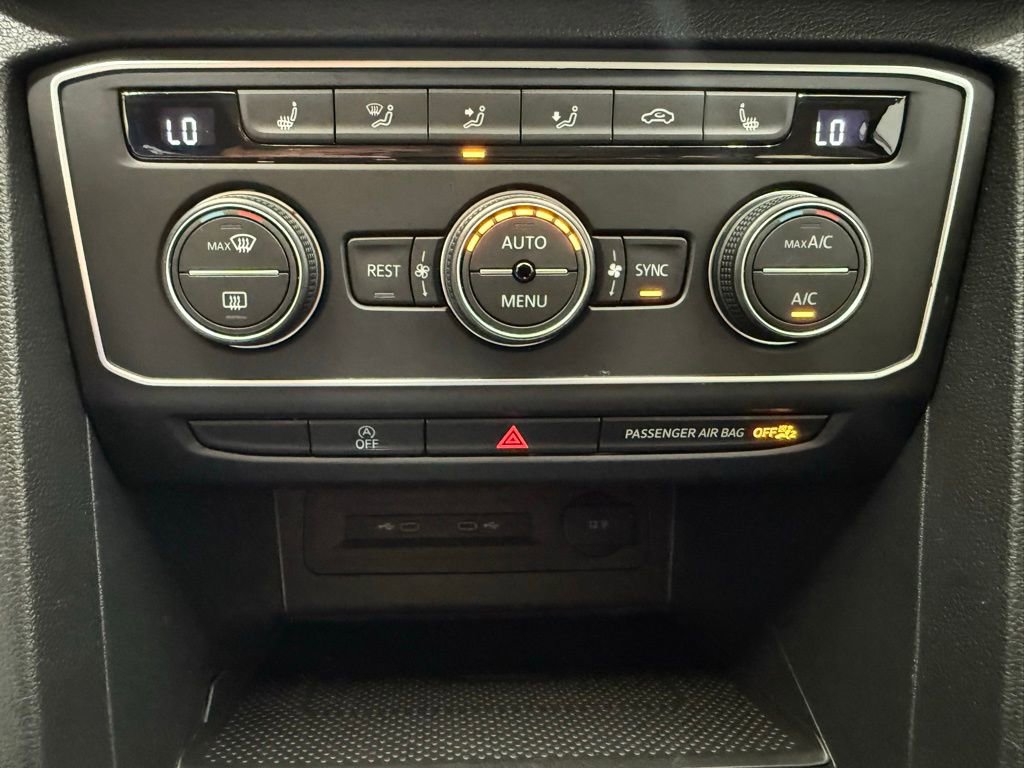 Used 2021 Volkswagen Atlas SE w/ Panoramic Sunroof Package image 39