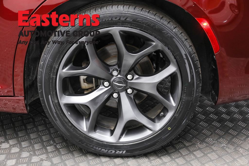 Used 2023 Chrysler 300 S image 8