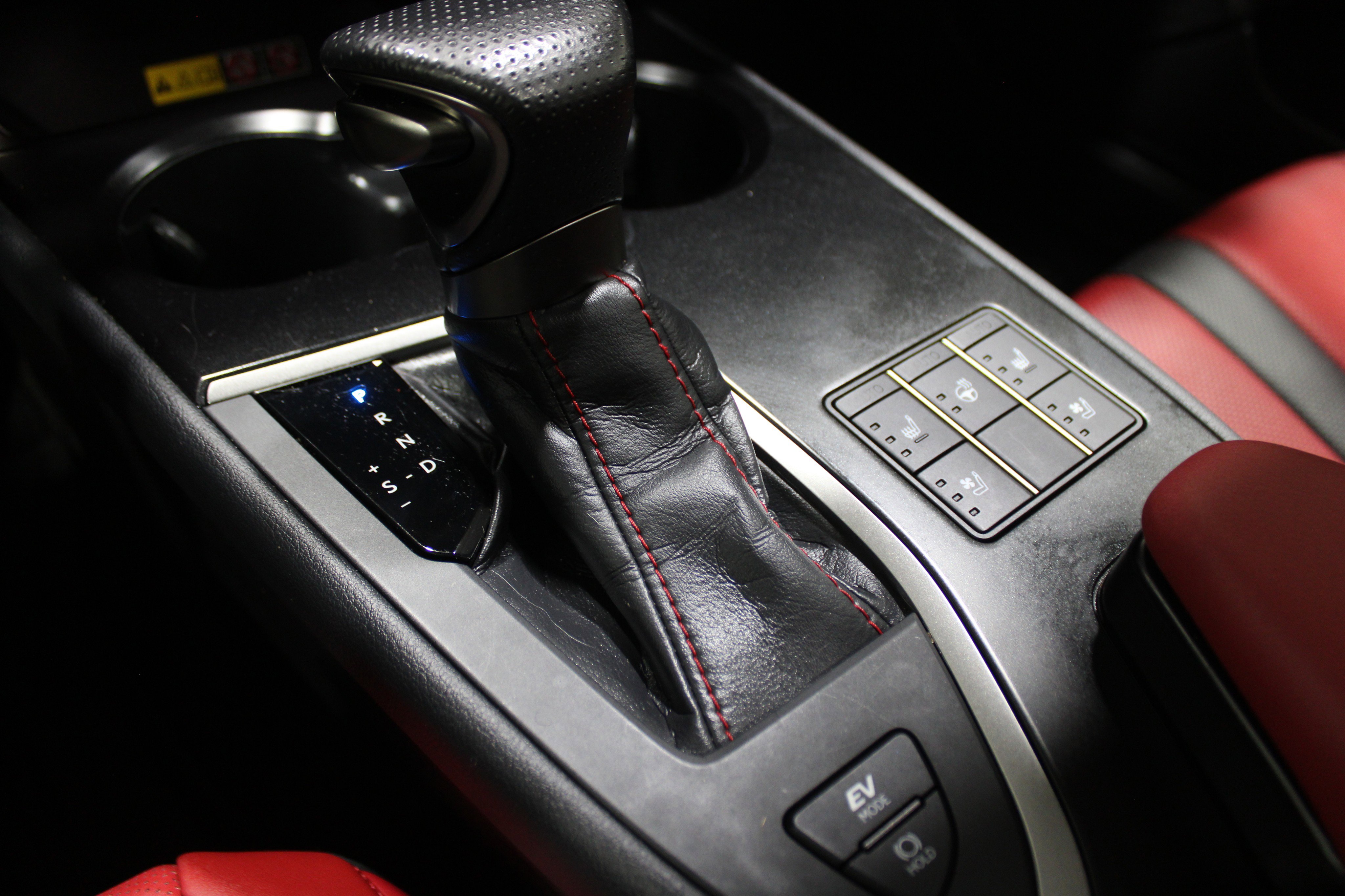 Used 2024 Lexus UX 250h F Sport image 21