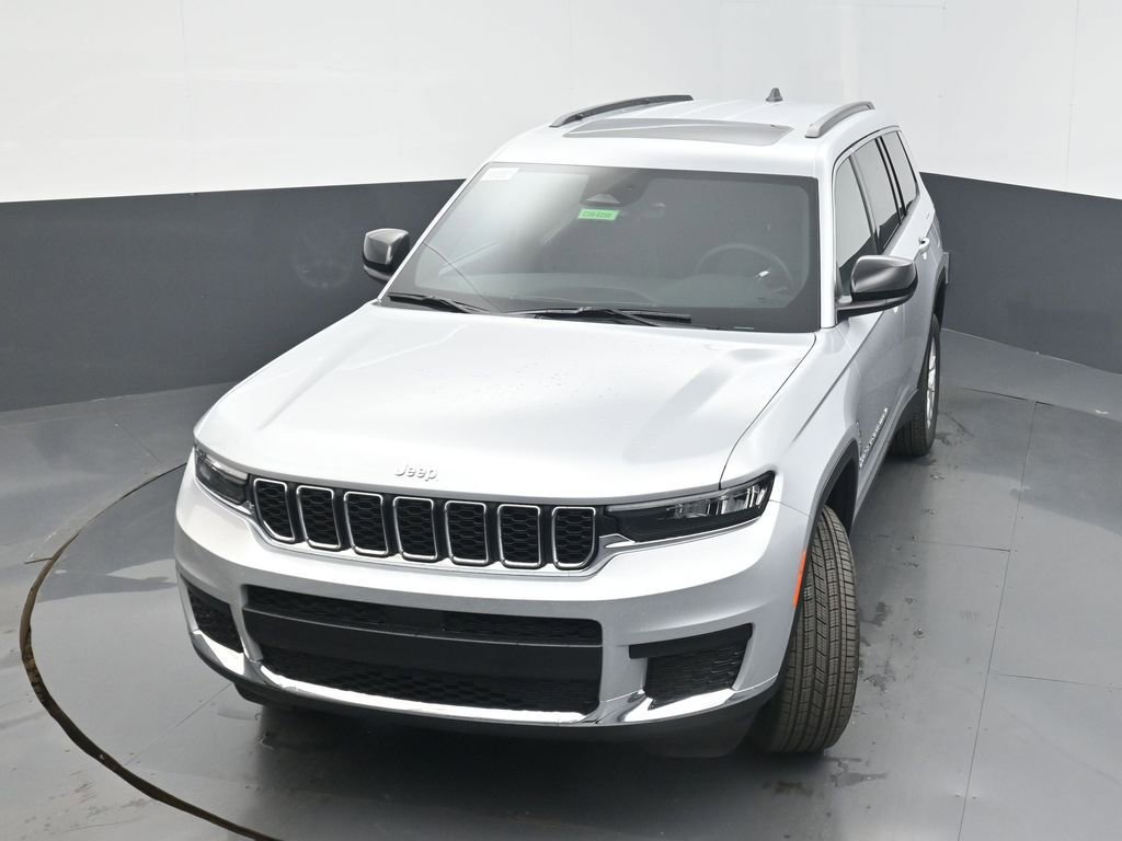 New 2026 Jeep Grand Cherokee L Laredo AWD/4WD image 39