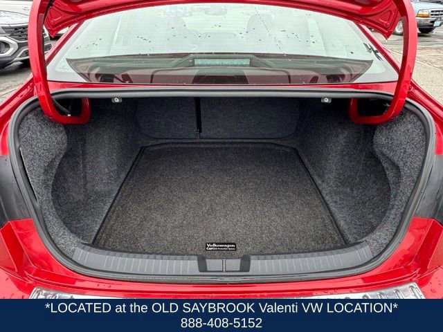 Certified 2023 Volkswagen Jetta SE w/ Panoramic Sunroof Package FWD image 19