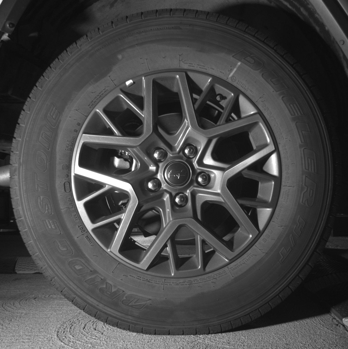 Used 2025 Jeep Wrangler Sahara AWD/4WD image 15