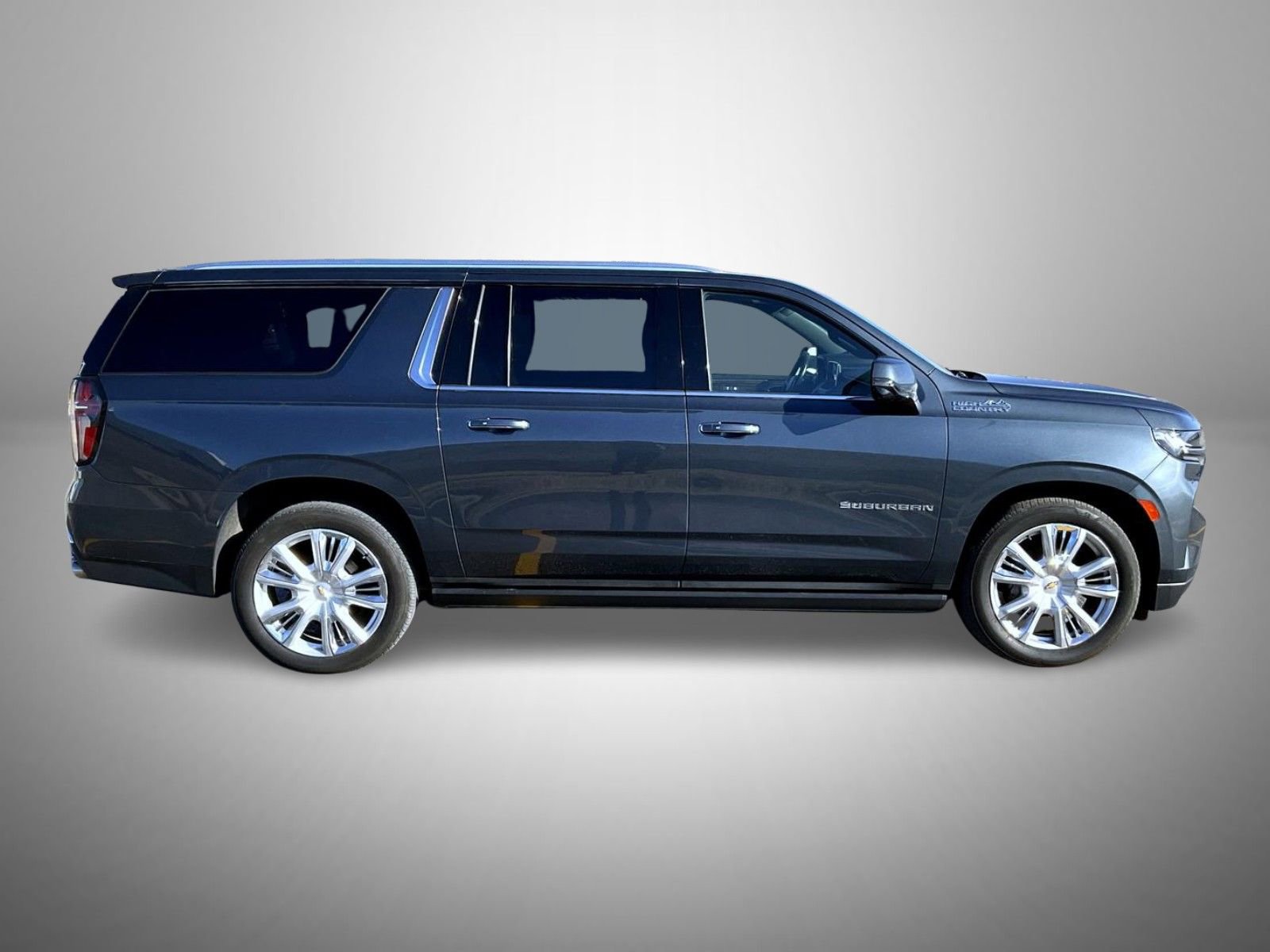 Used 2021 Chevrolet Suburban High Country image 4