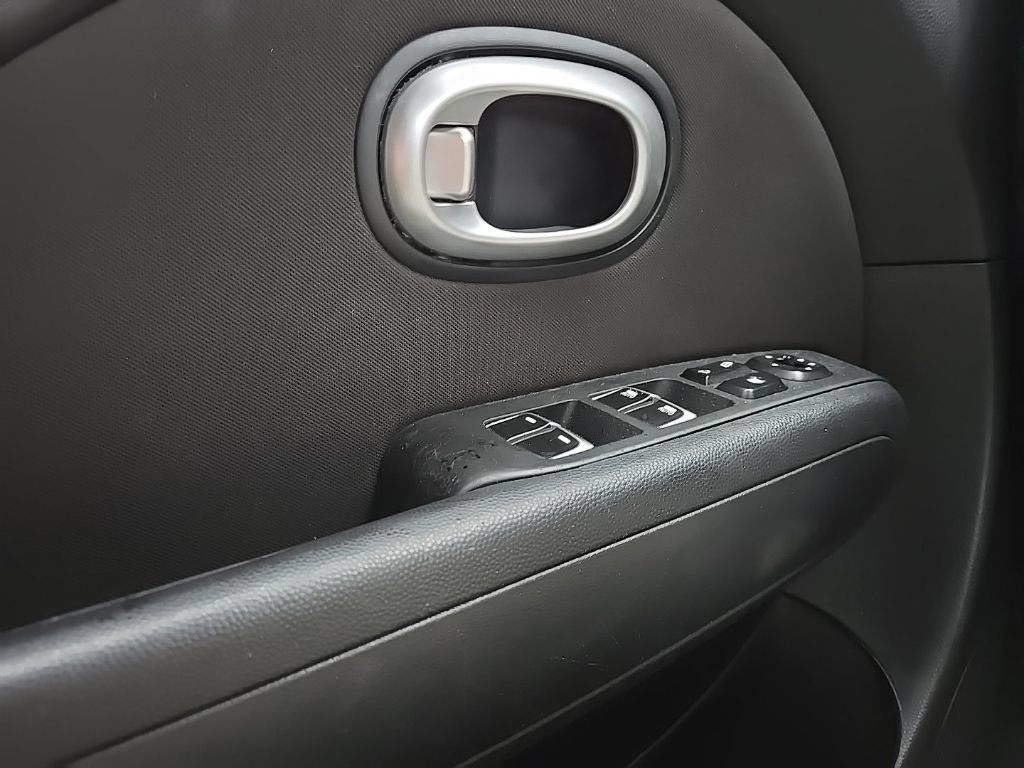 Used 2018 Kia Soul + FWD image 18