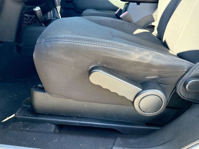 Used 2017 Jeep Wrangler Sport w/ Connectivity Group image 12