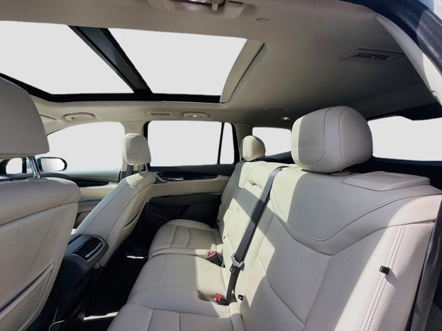Certified 2025 Cadillac XT6 Premium Luxury w/ Technology Package AWD/4WD image 25