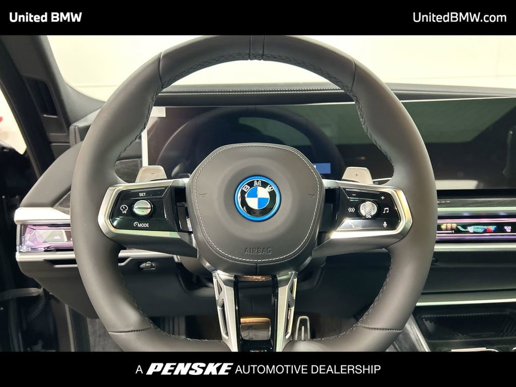 New 2026 BMW 750e xDrive w/ Executive Package image 14