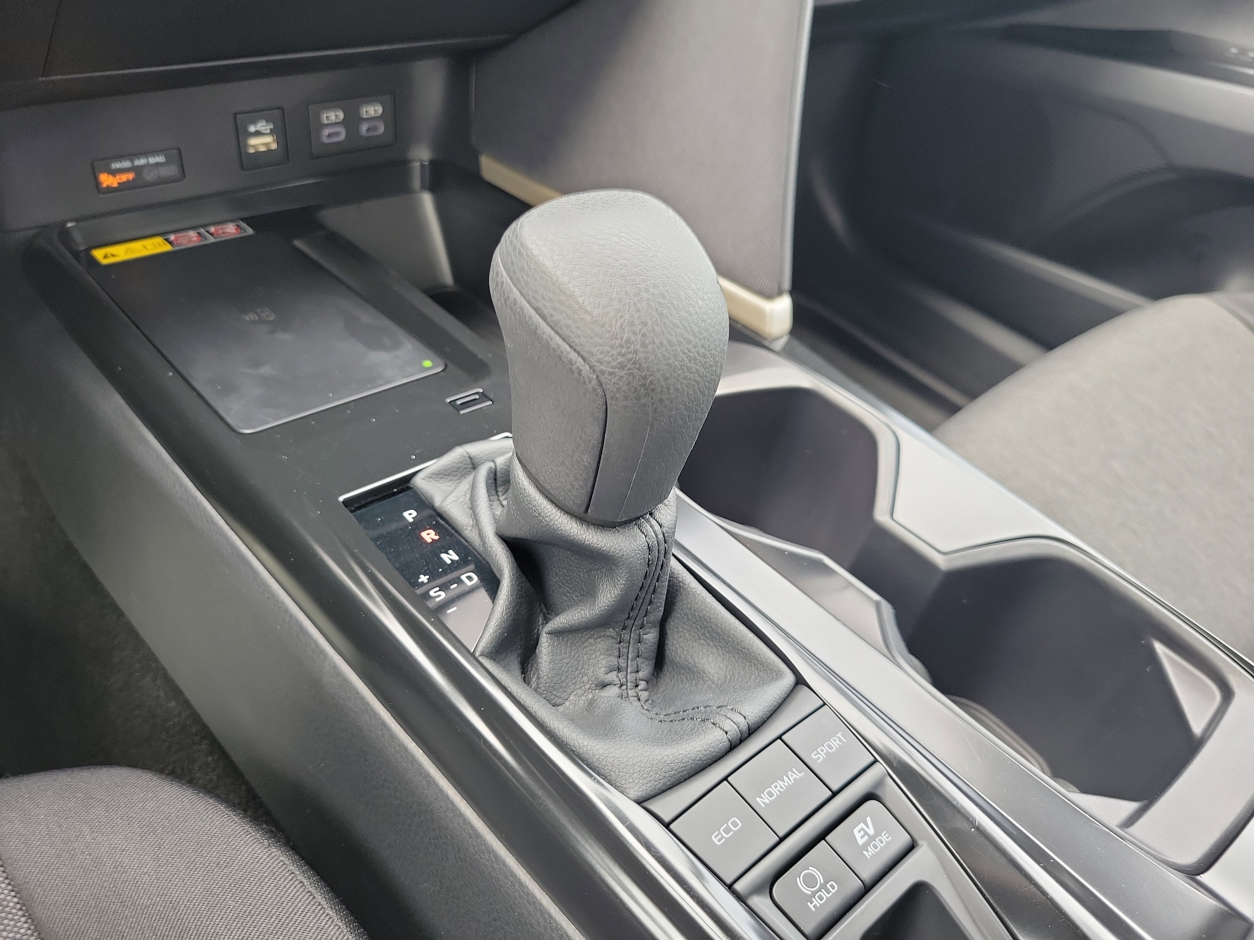 Used 2026 Toyota Camry LE w/ Convenience Package FWD image 28