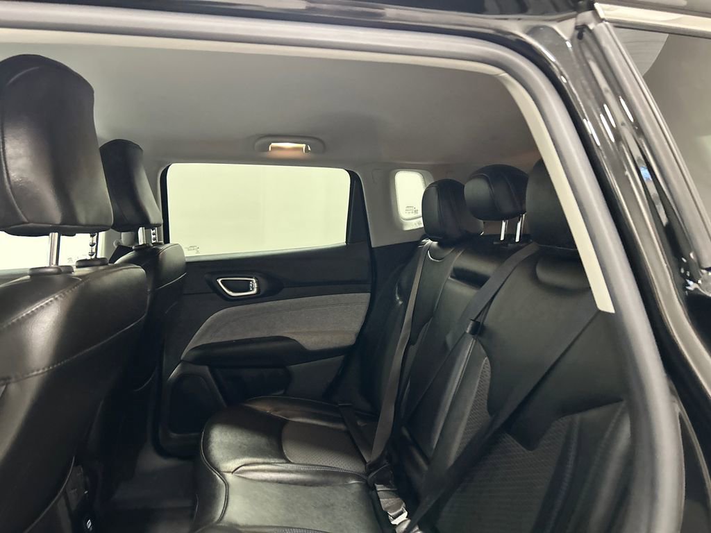 Used 2022 Jeep Compass Latitude image 31