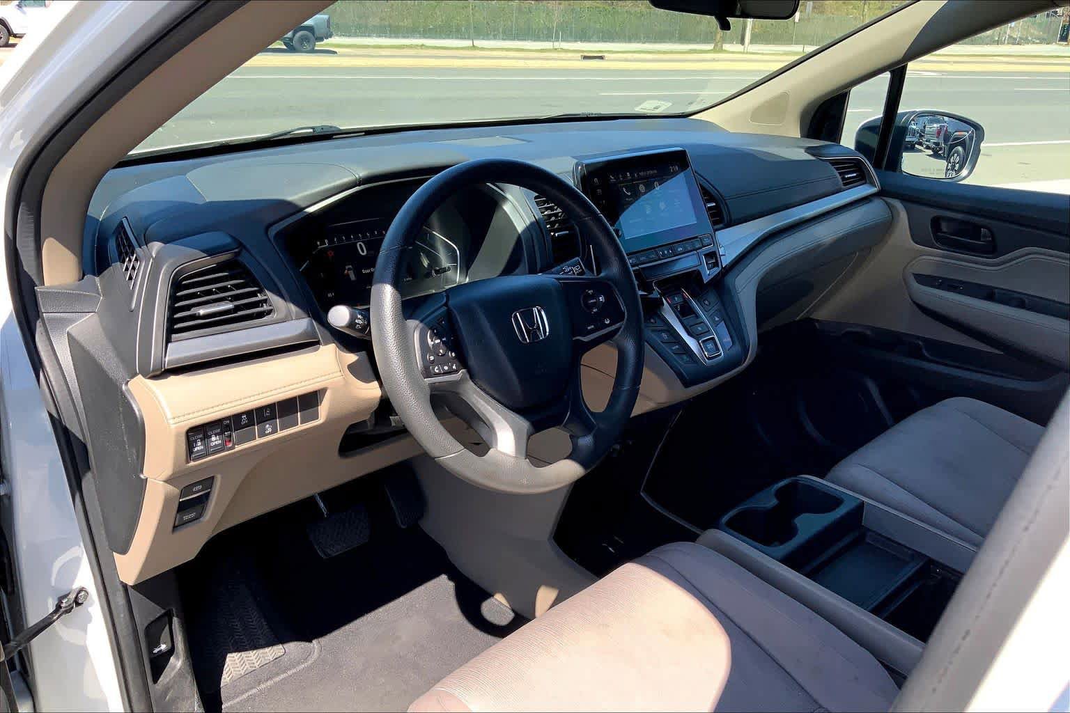 Used 2020 Honda Odyssey EX image 16