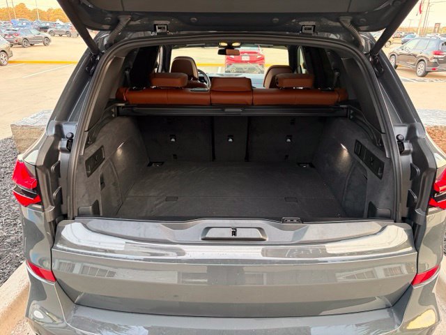 Used 2026 BMW X5 xDrive50e w/ M Sport Package AWD/4WD image 18
