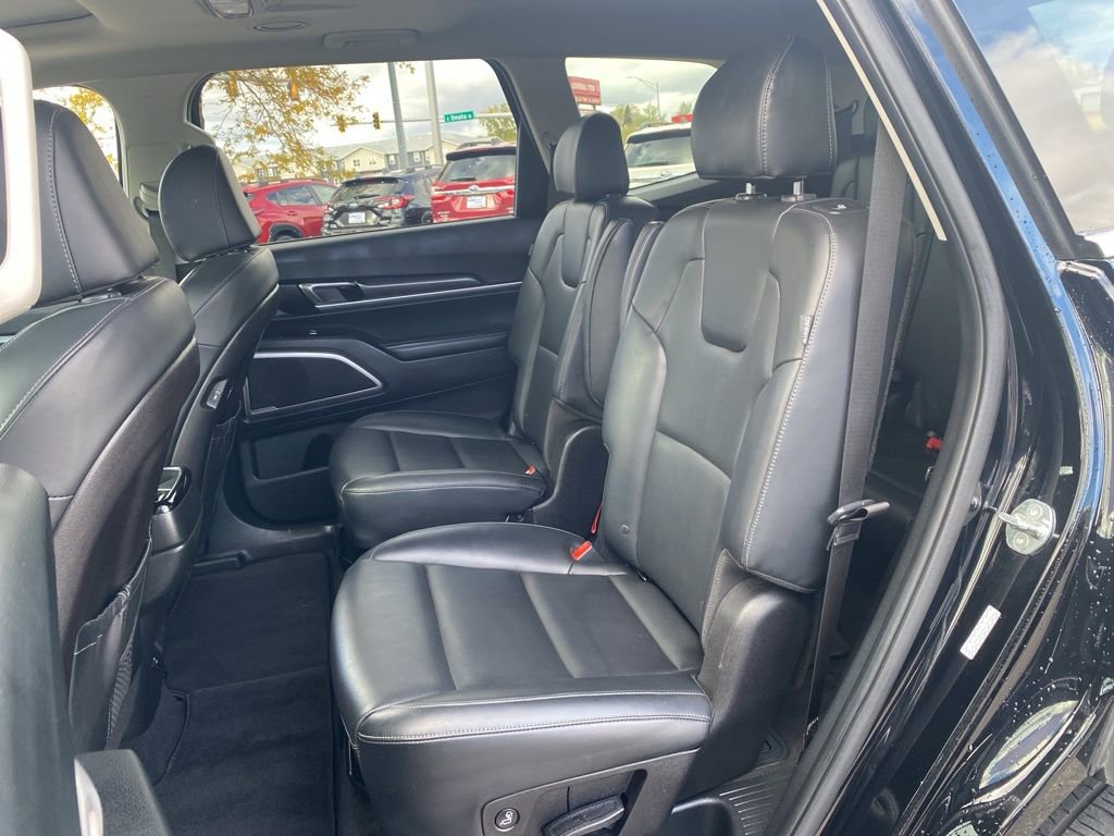 Used 2025 Kia Telluride S image 12