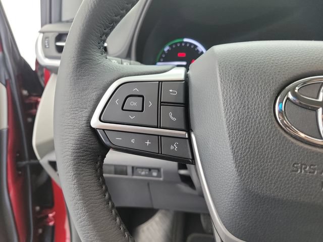Used 2024 Toyota Sienna XLE FWD image 23
