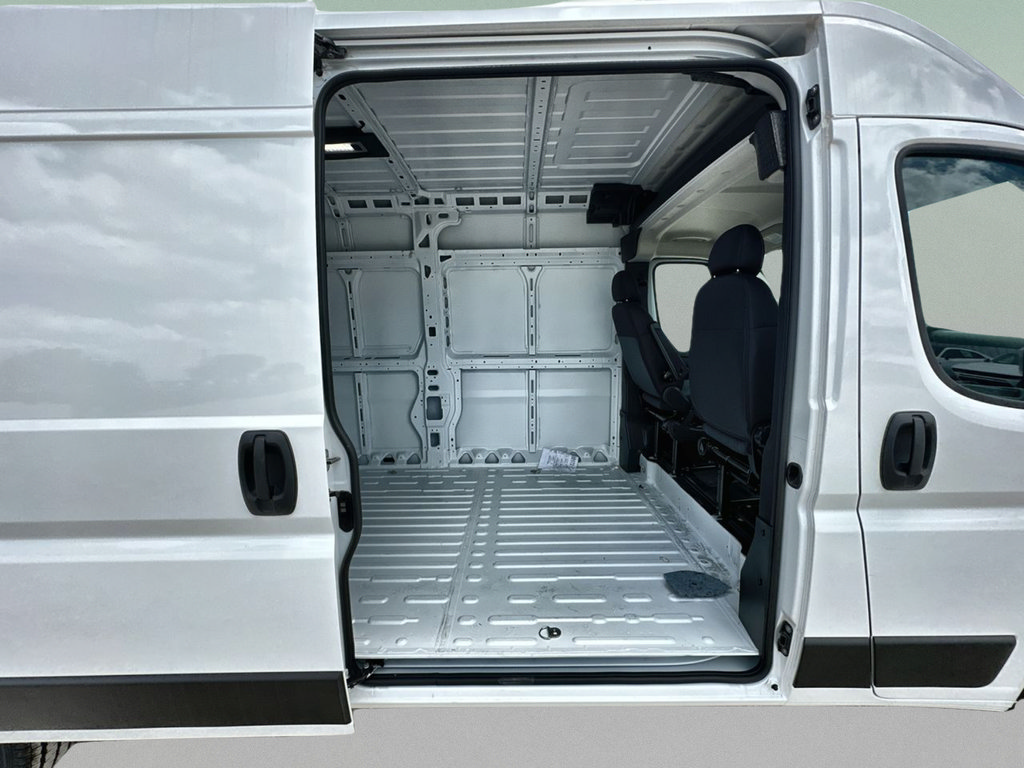 New 2026 RAM ProMaster 3500 w/ Convenience Group FWD image 32