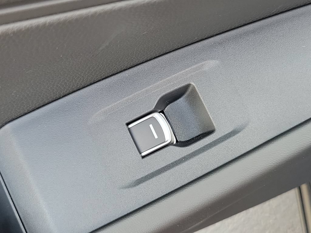 Certified 2025 Honda Accord LX image 16