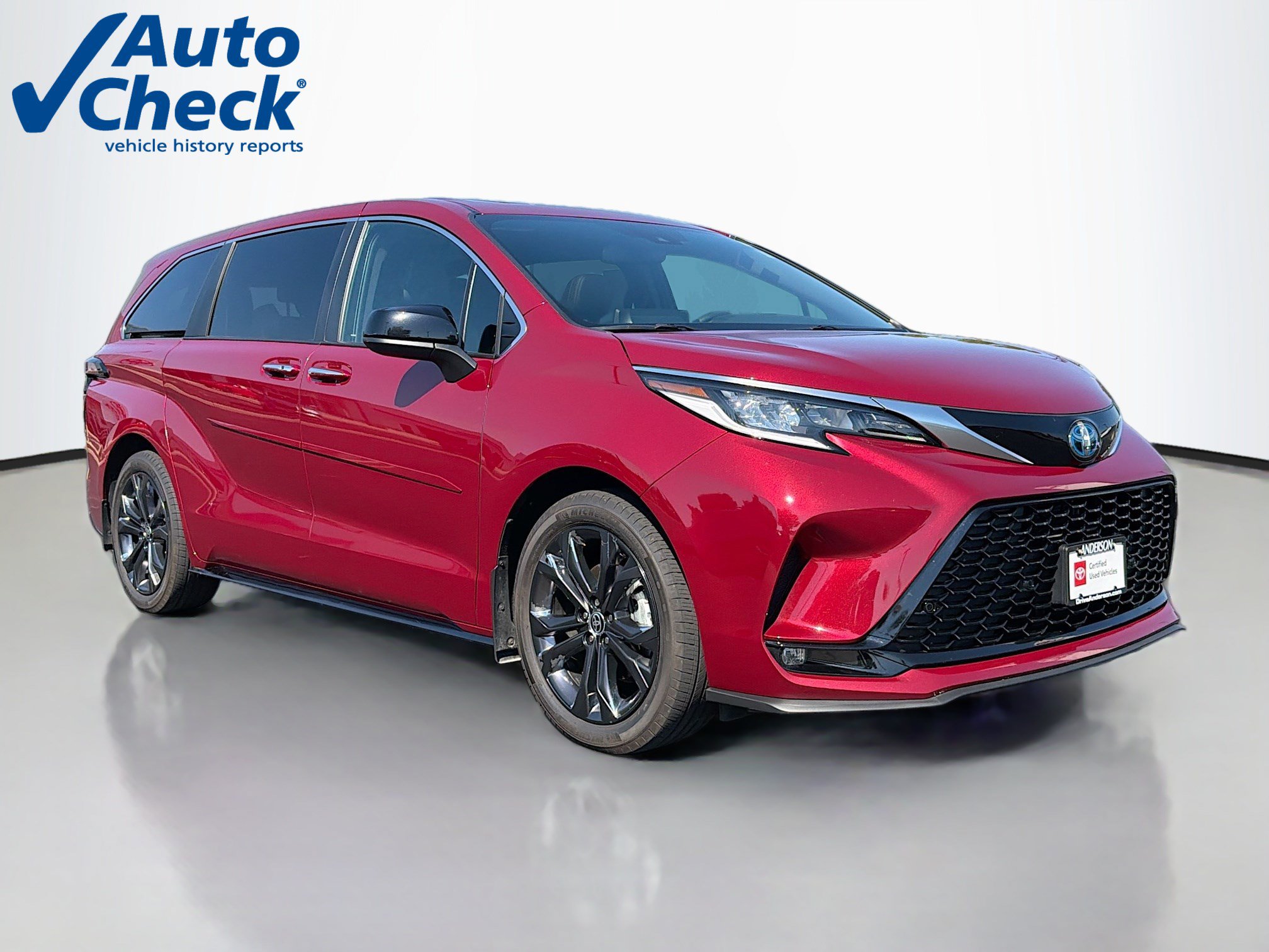 Certified 2022 Toyota Sienna XSE