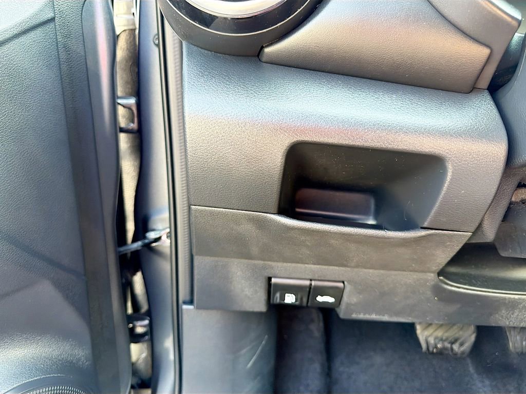 Used 2021 Nissan Kicks SR w/ Exterior Package image 10