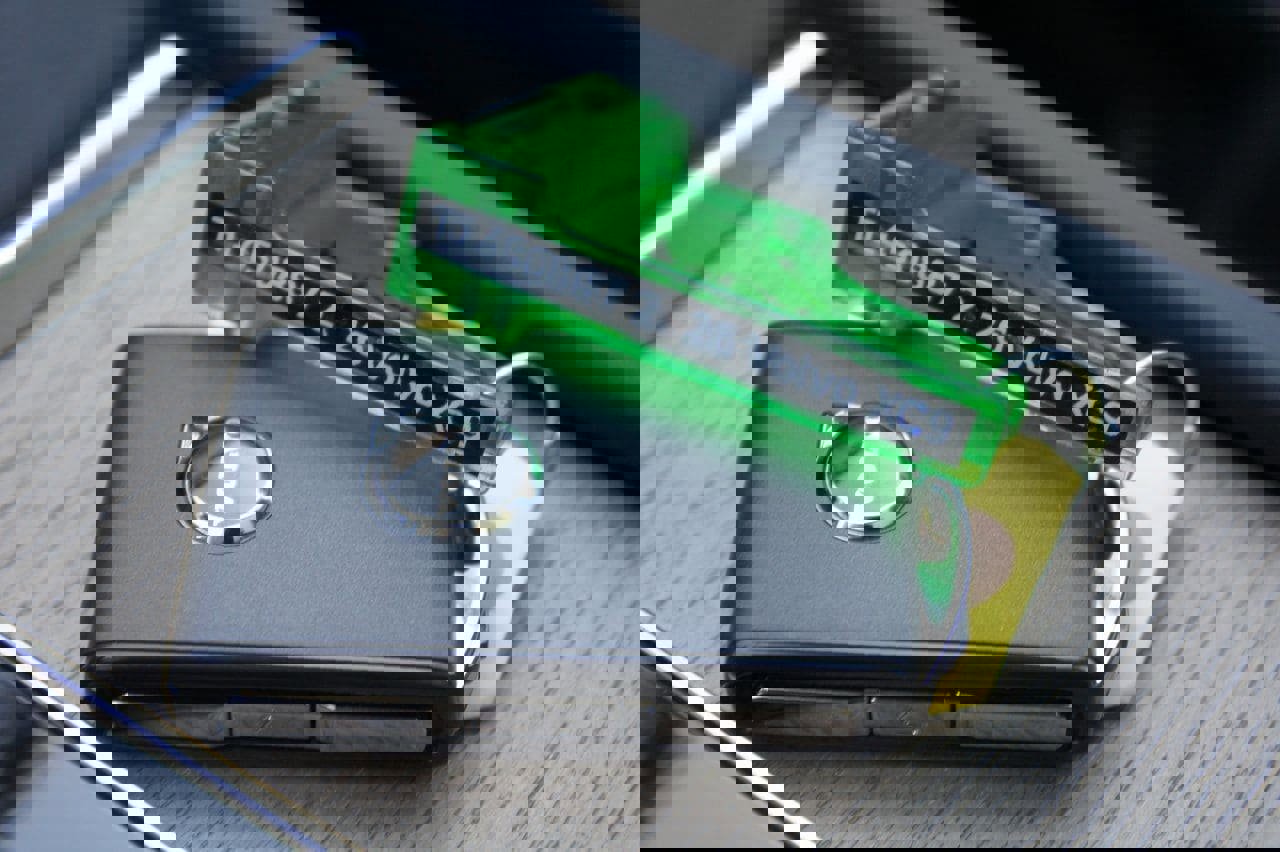 New 2026 Volvo XC90 B6 Plus w/ Protection Package Premier AWD/4WD image 25