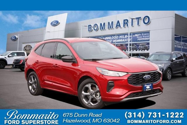 Used 2023 Ford Escape ST-Line w/ Tech Pack #1 FWD image 1