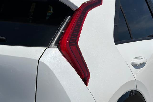 New 2026 Kia Niro Wind FWD image 32