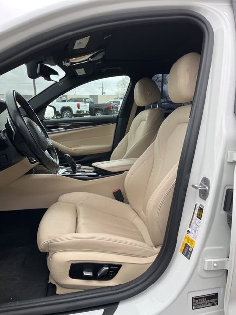 Used 2018 BMW 530e image 30