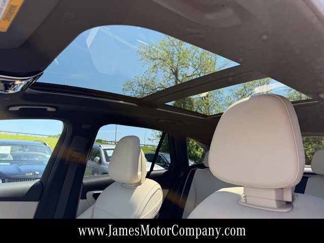 Used 2026 Mercedes-Benz GLC 300 4MATIC image 21