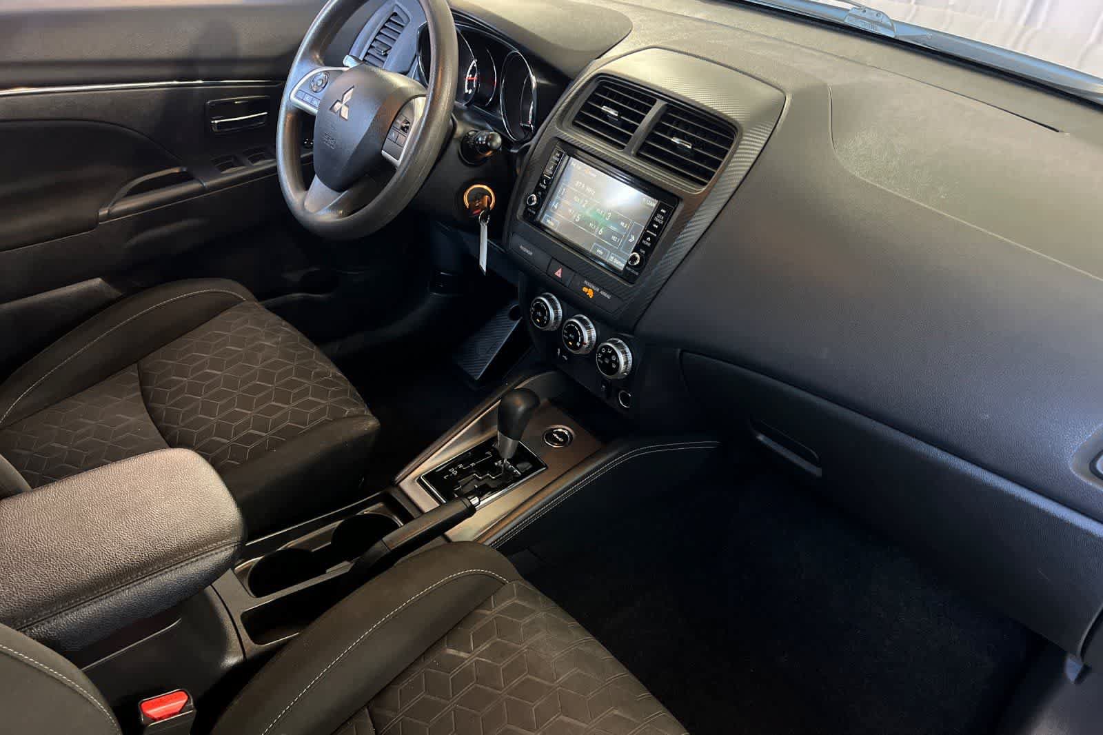 Used 2024 Mitsubishi Outlander Sport ES AWD/4WD image 18