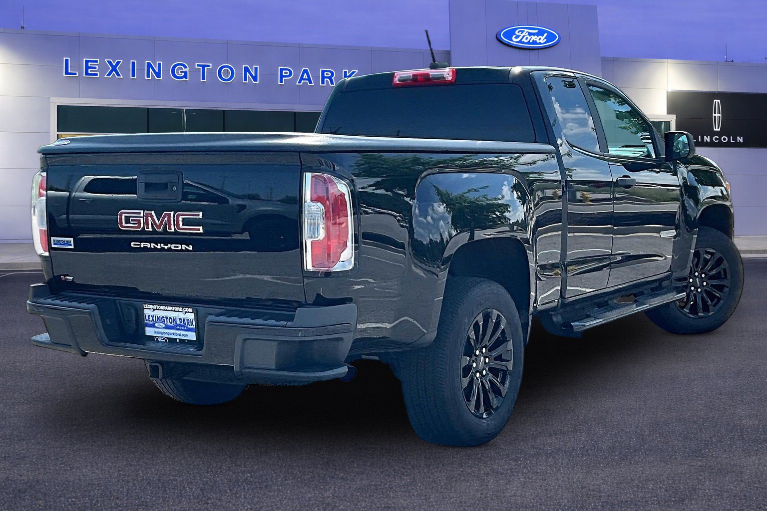 Used 2022 GMC Canyon Elevation Standard RWD image 5