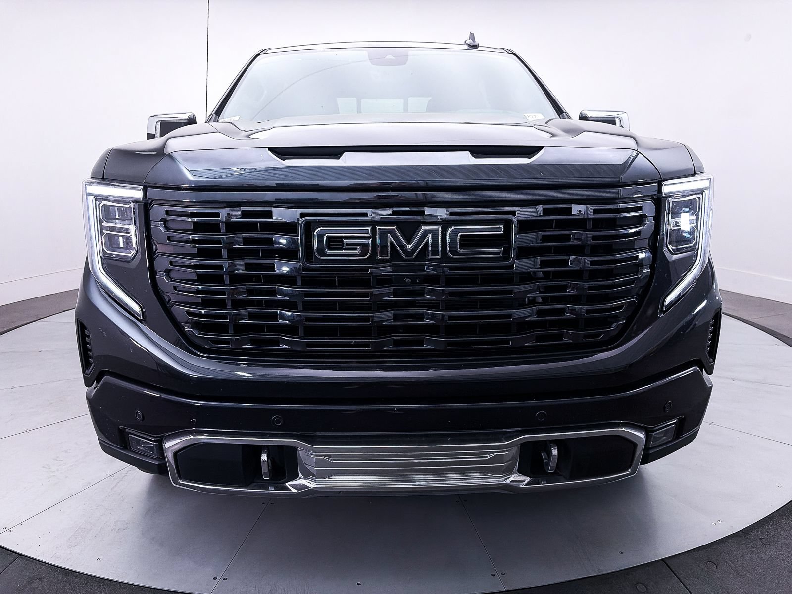 Used 2023 GMC Sierra 1500 Denali Ultimate AWD/4WD image 15