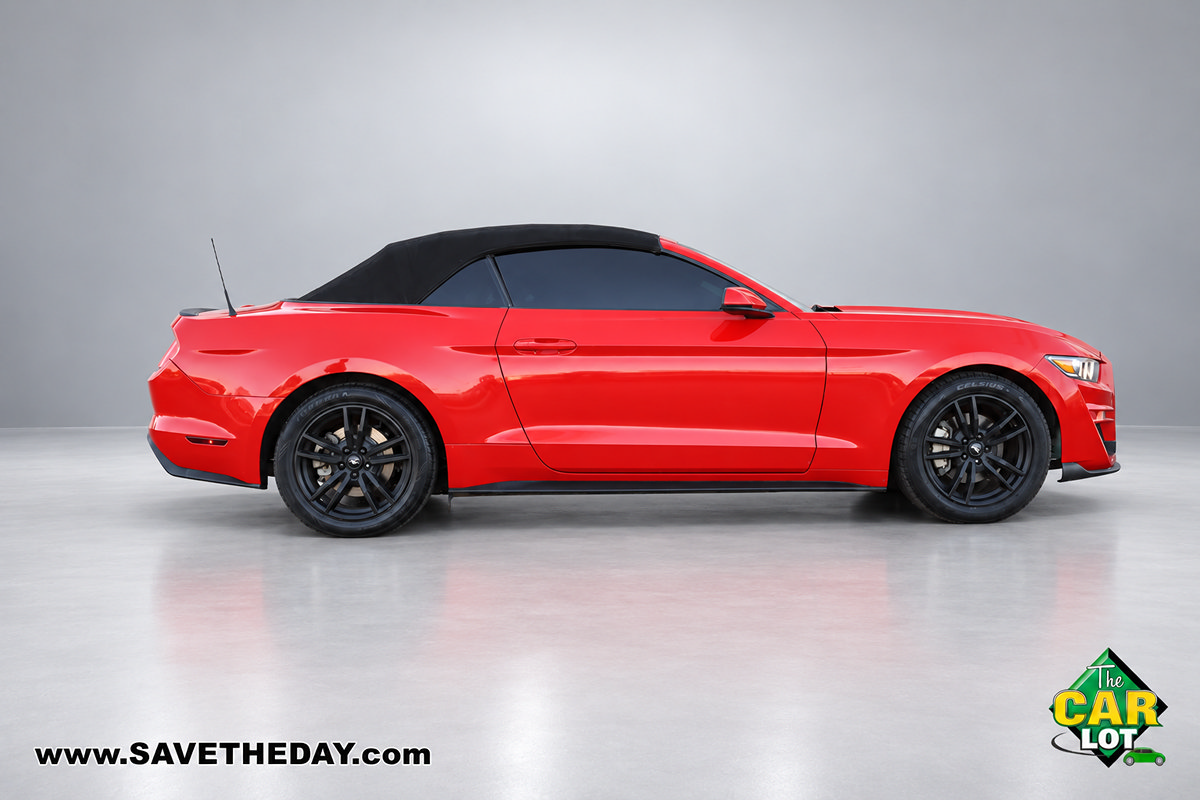 Used 2017 Ford Mustang Premium RWD image 9