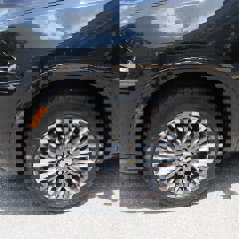 Used 2019 Chevrolet Blazer Premier w/ Driver Confidence II Package image 5