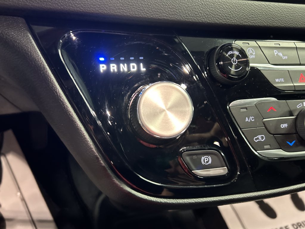 Used 2026 Chrysler Pacifica Select w/ S Appearance Package FWD image 20