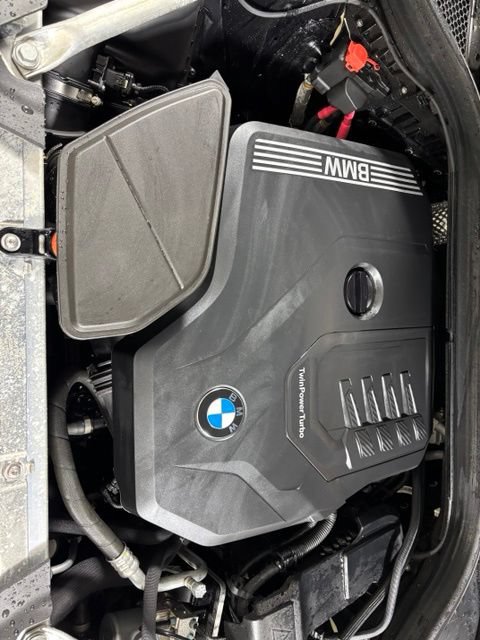 Used 2023 BMW X4 xDrive30i w/ M Sport Package AWD/4WD image 23