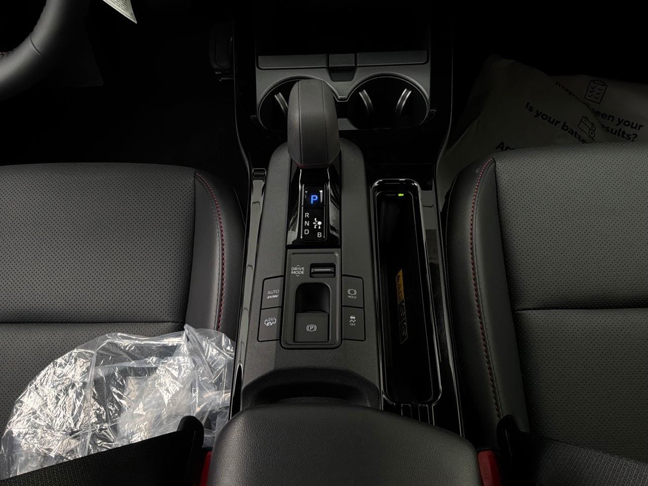 New 2026 Toyota Prius Plug-In Hybrid FWD image 12