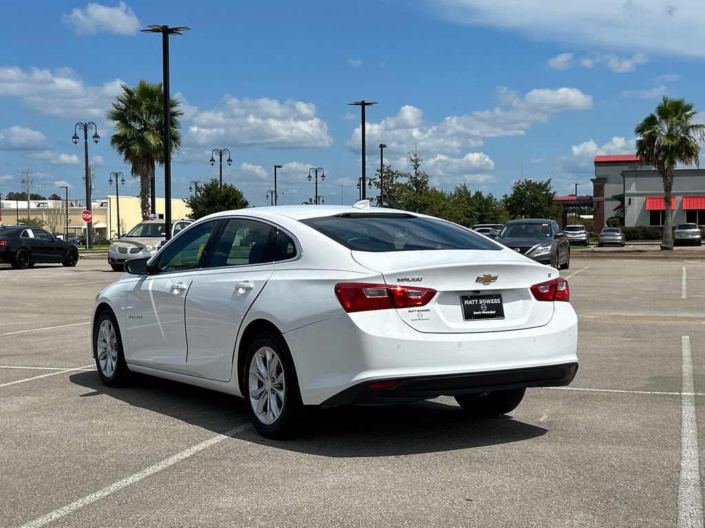 Used 2025 Chevrolet Malibu LT FWD image 3