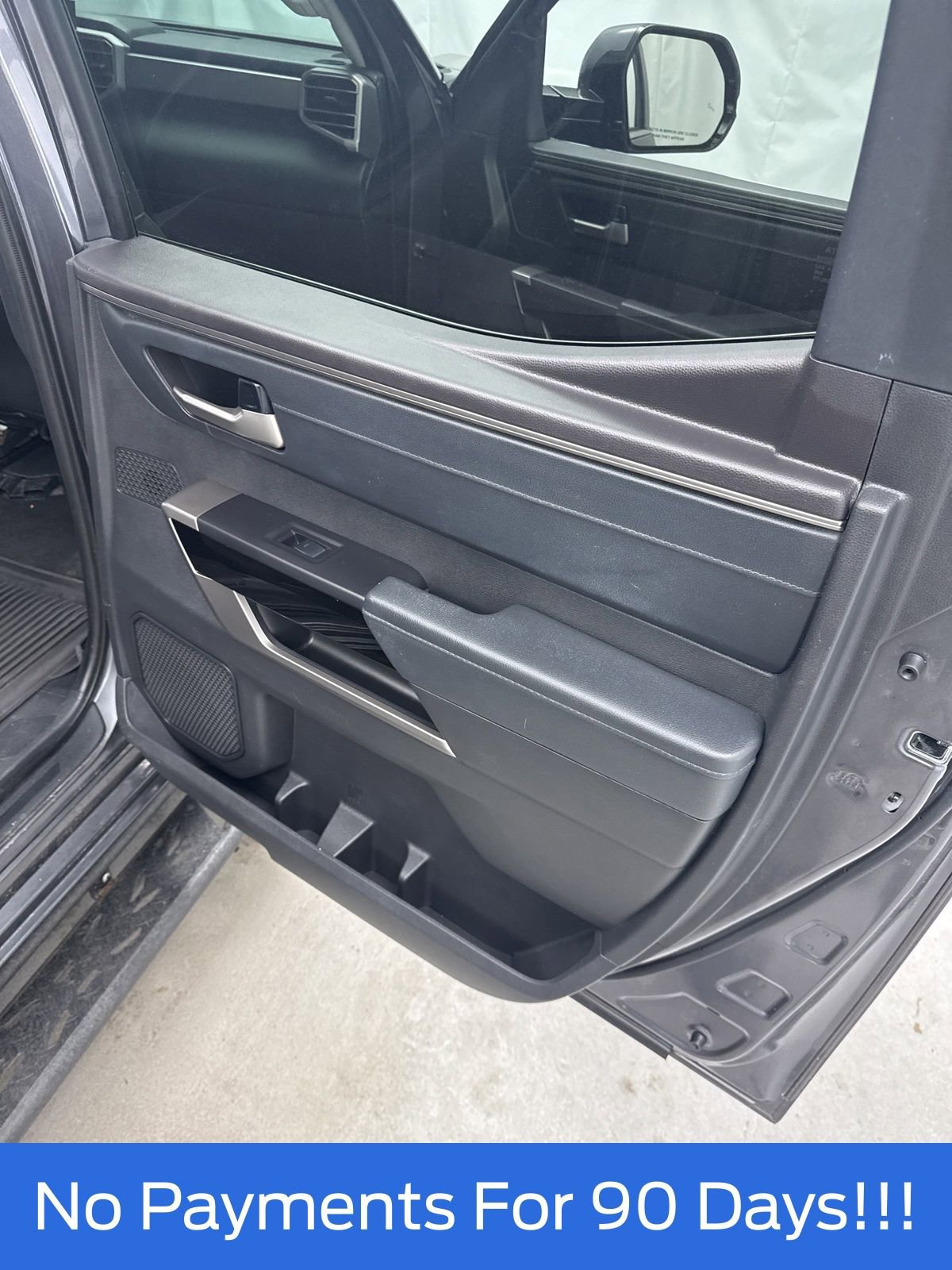 Used 2024 Toyota Tundra Limited image 38