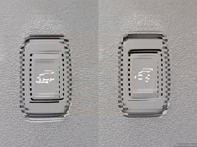 New 2026 Cadillac Vistiq Sport w/ LPO, Floor Liner Package image 13