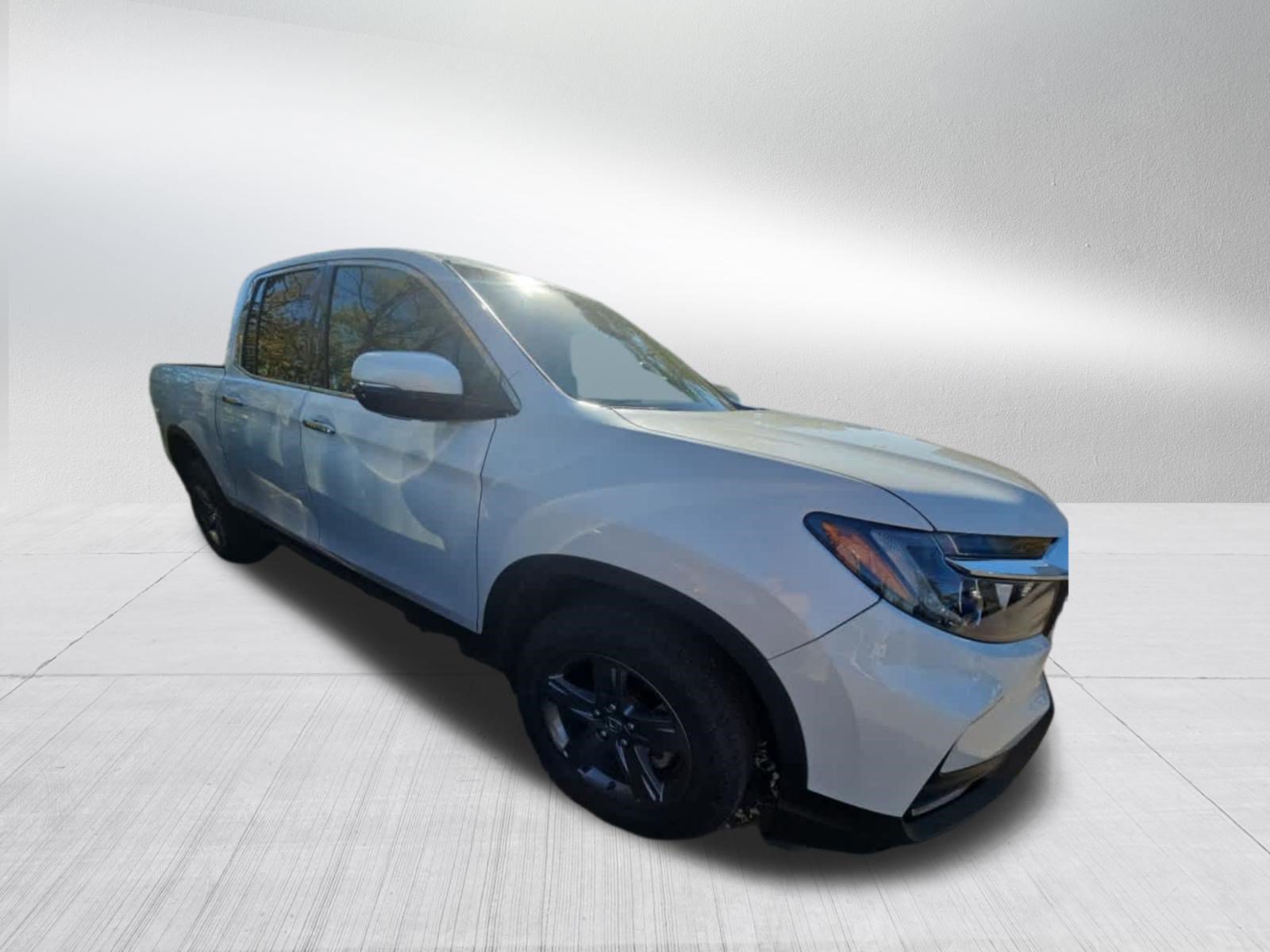 Used 2023 Honda Ridgeline RTL-E image 3