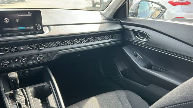 Used 2023 Honda Accord EX image 25