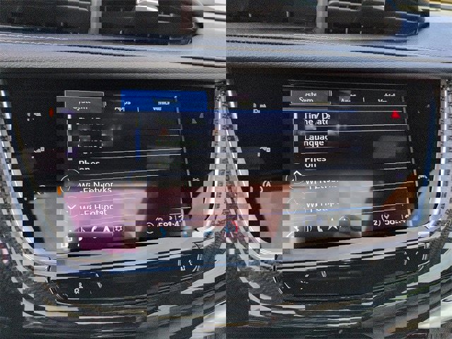 Used 2024 Cadillac XT6 Sport w/ Technology Package image 23