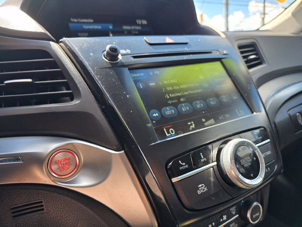 Used 2020 Acura ILX w/ Premium Package FWD image 33