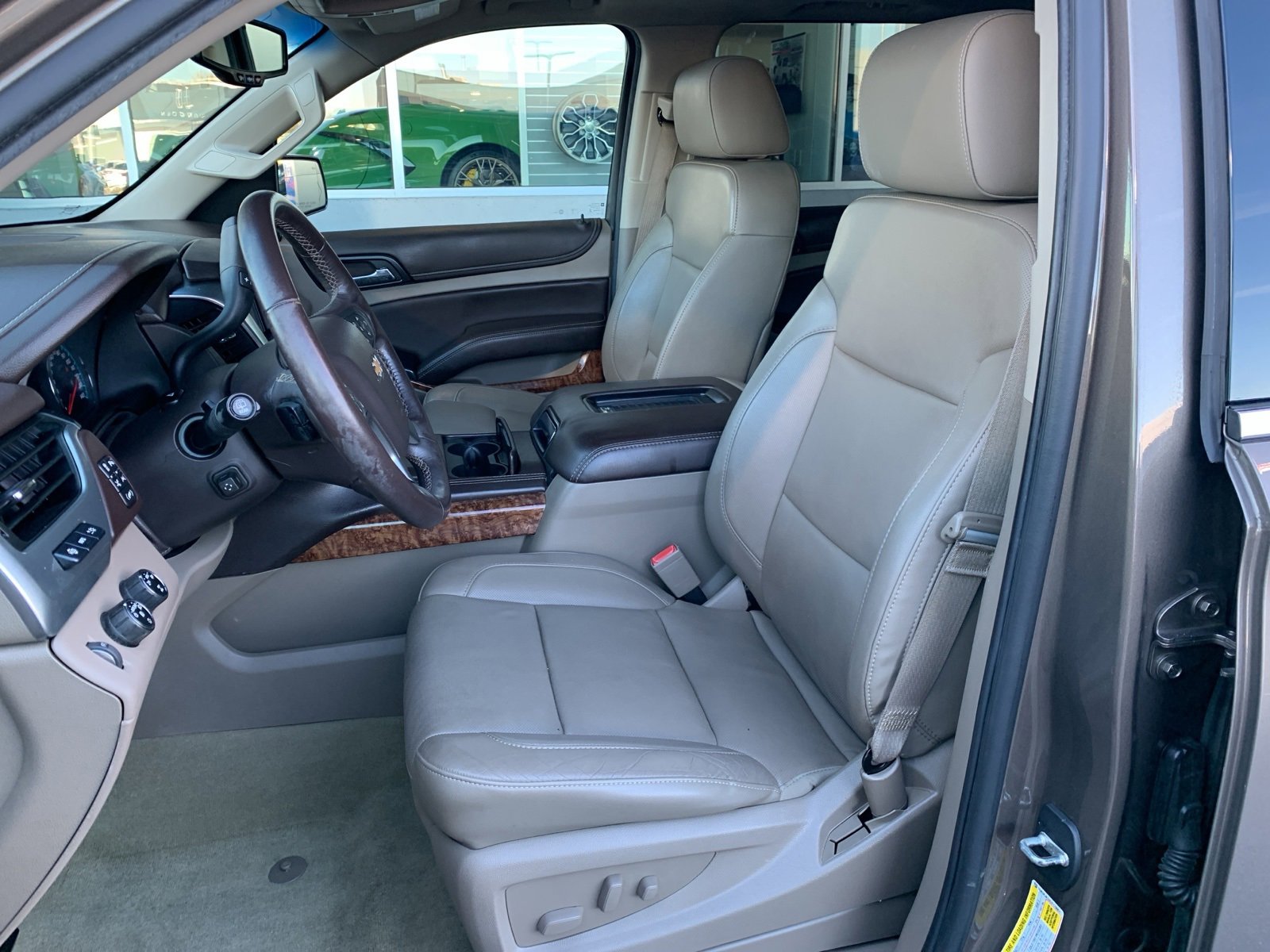Used 2016 Chevrolet Suburban LTZ image 19